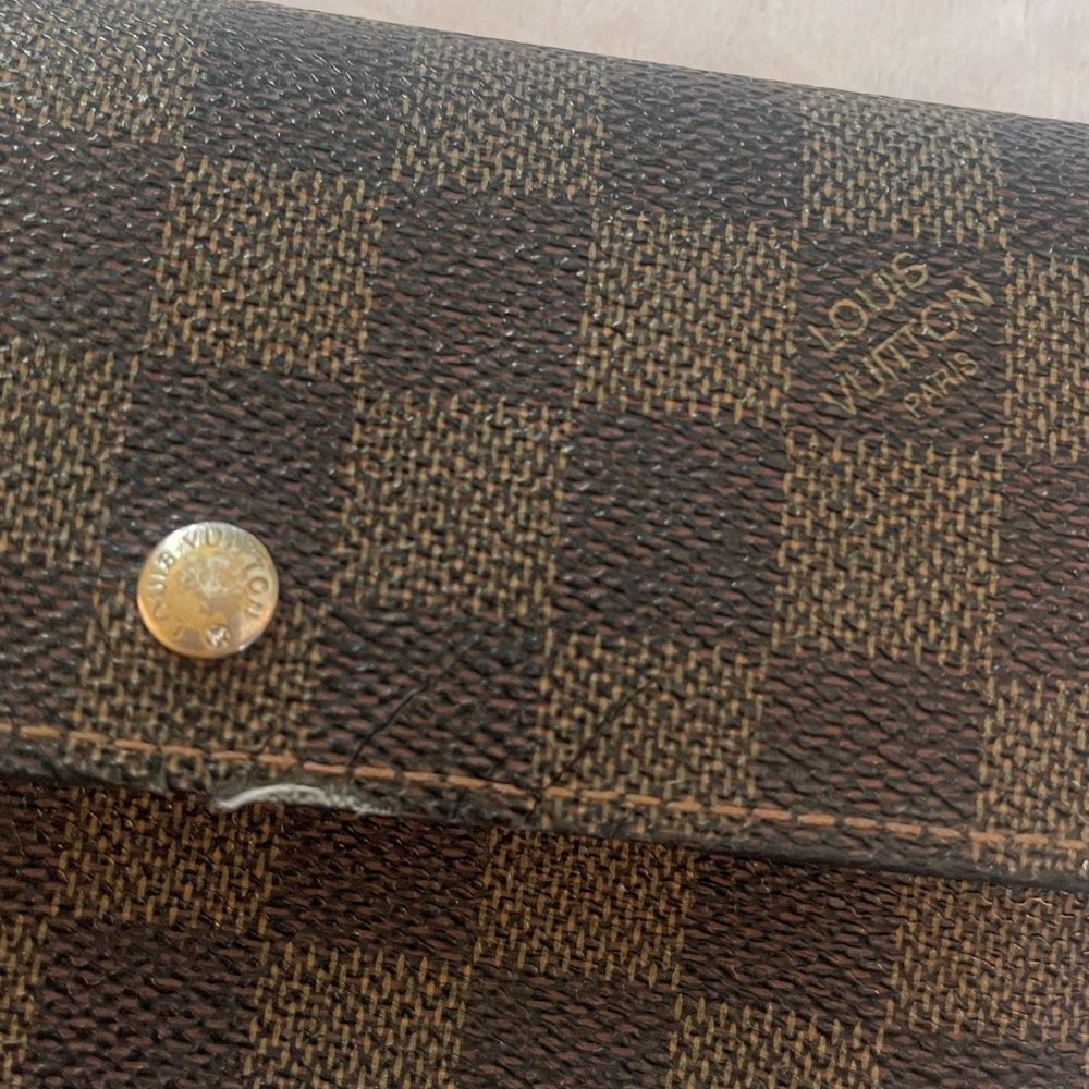 Authentic Louis Vuitton Long Wallet - Picture 10 of 11